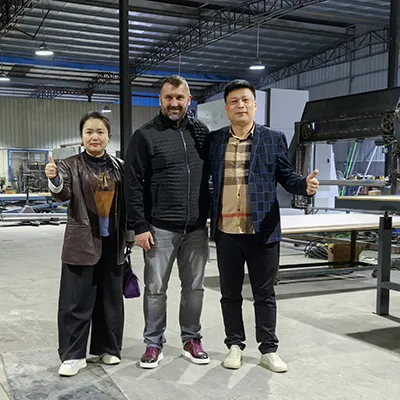 Velkomnir búlgarskir viðskiptavinir til að heimsækja verksmiðju okkar